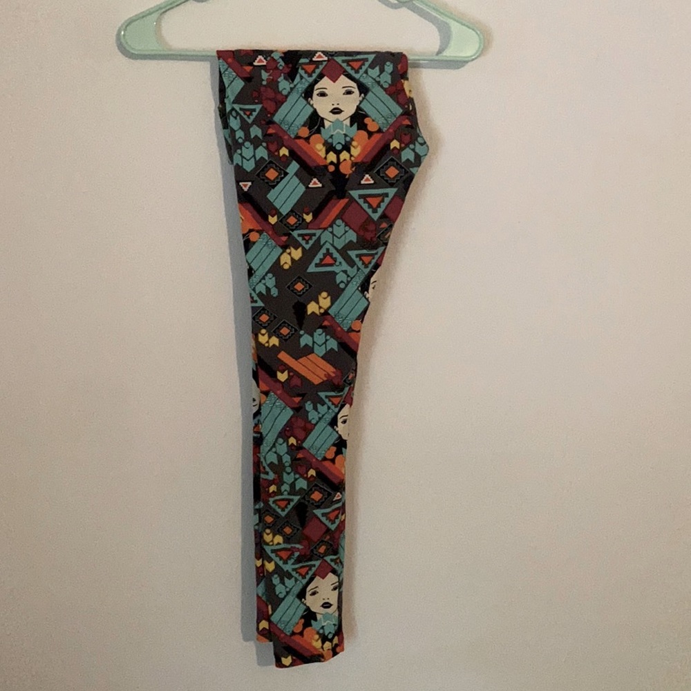 Lula Roe Disney Legging